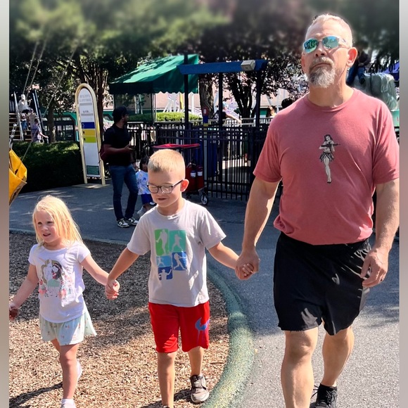 Meet your Posher, Amy - Picture 15 of 16